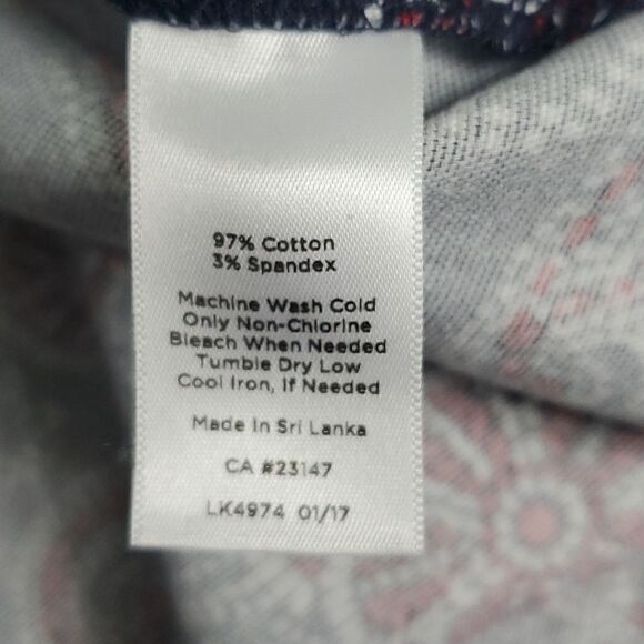 Talbots Floral Knee Length Pencil Skirt Size 6 NWOT - Picture 6 of 6